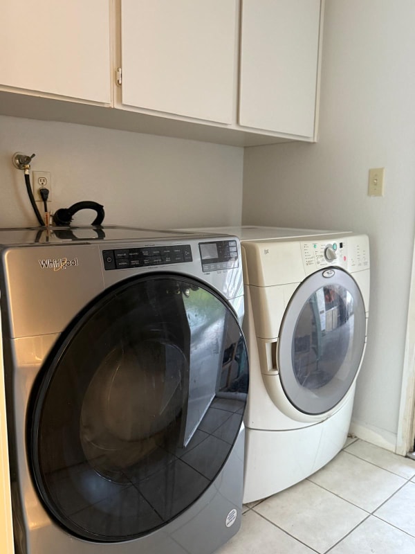 Photo - 2990 Reece Way Unit B