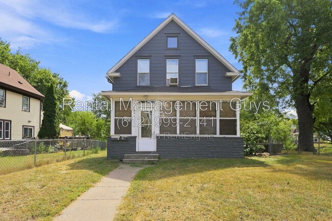 Building Photo - 584 Magnolia Ave E Unit 1