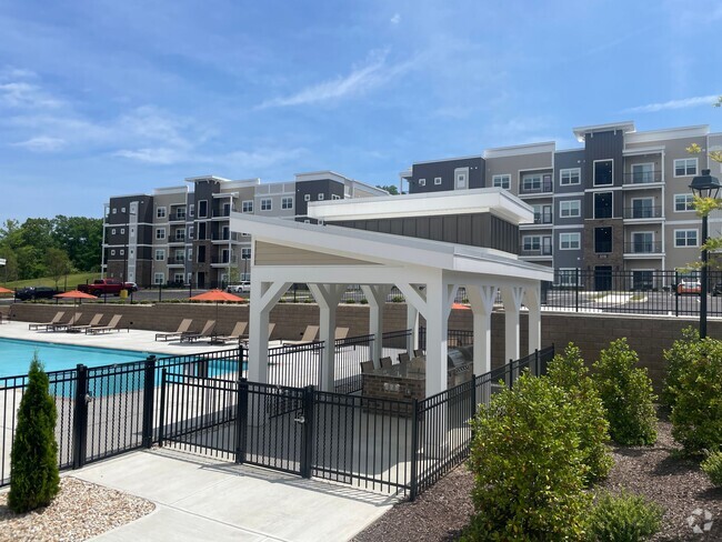 Building Photo - Lombardy | 2 Bed 2 Bath | 1100 sf Unit 518-301 Rental