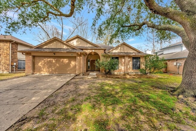 Building Photo - 1807 Palo Duro St Rental
