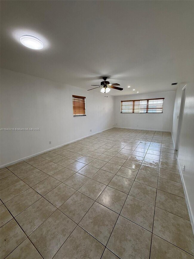 Building Photo - 2836 Fillmore St Unit 32 Rental