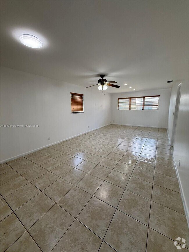 Building Photo - 2836 Fillmore St Unit 32 Rental