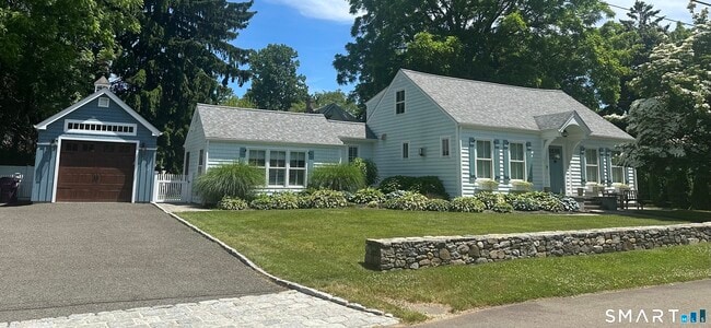 Building Photo - 30 Lawson Dr