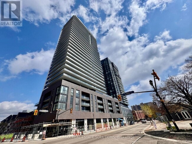 Photo - 2075 Lakeshore Rd. Unit 905