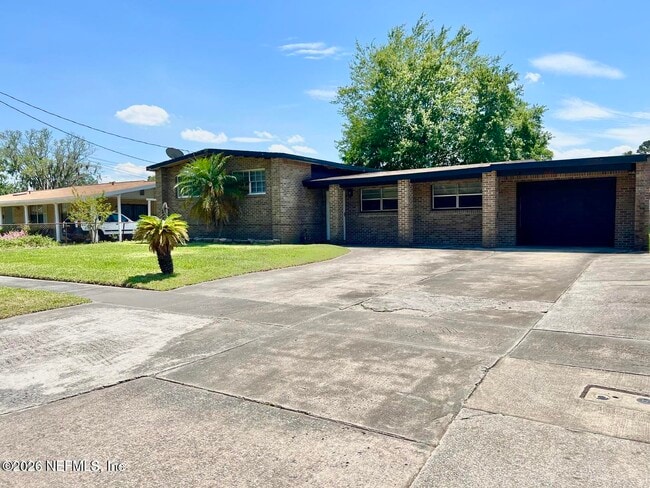 Photo - 6634 Kinlock Dr