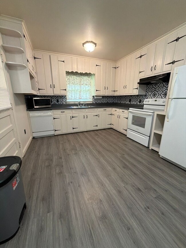 Photo - 41 Summar Dr