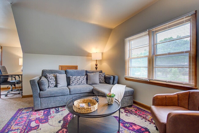 Photo - 3120 S 30th St Unidad ID1377384P