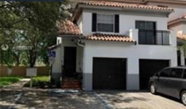 Photo - 705 SW 148th Ave