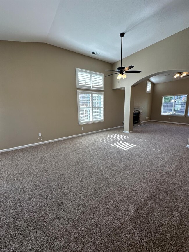 Photo - 2136 E Turnberry Ave