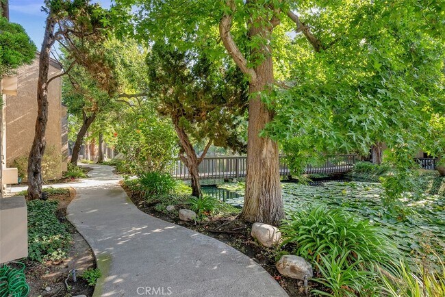 Photo - 7890 E Spring St