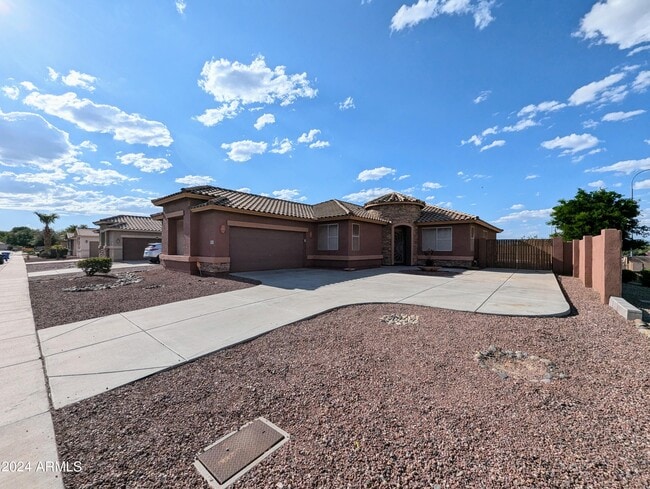 Photo - 1530 E Branham Ln