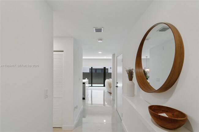 Photo - 1396 NW 3rd St