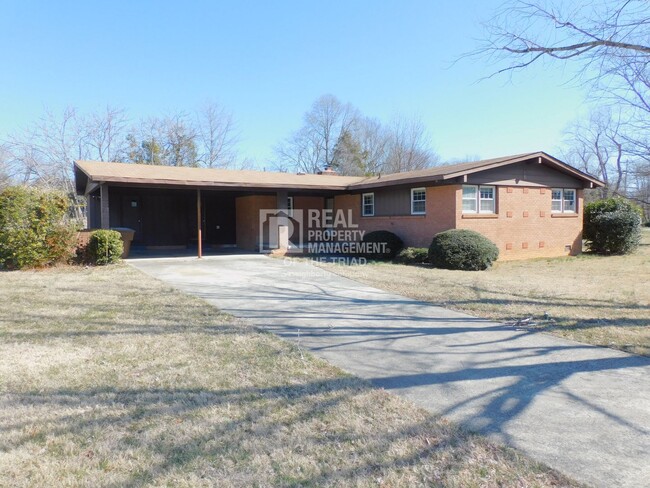 3 Bedroom/2 Bath Single Story Brick Ranch ... - 3 Bedroom/2 Bath Single Story Brick Ranch ... Casa