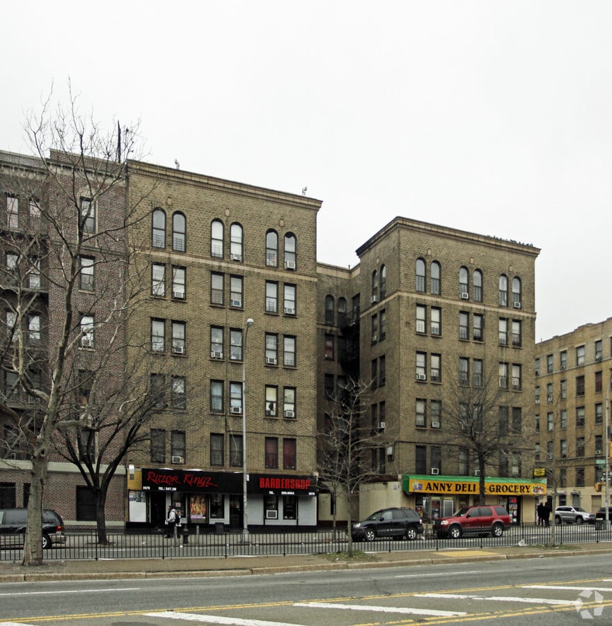 Photo - 2075 Grand Concourse