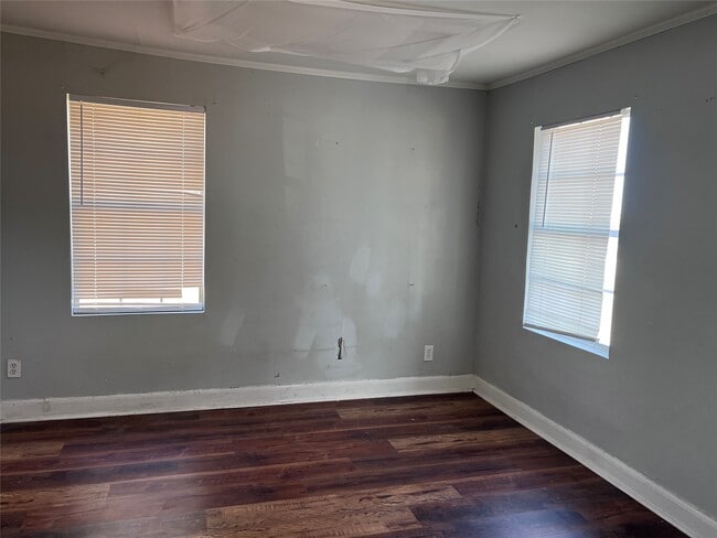 Photo - 507 Harrison Ln