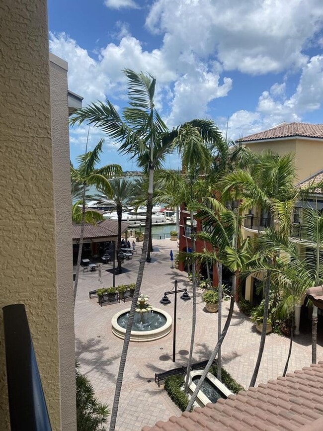 Building Photo - Esplanade Unit 408