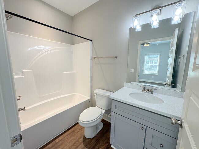 Photo - 233 Firefly Ln