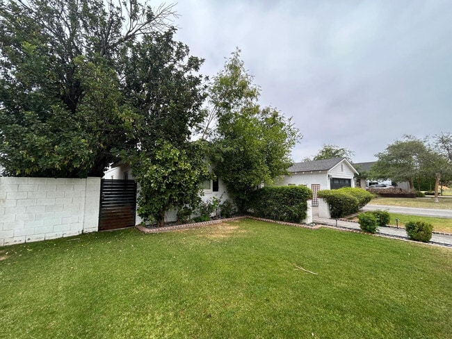 Photo - 4016 E Avalon Dr
