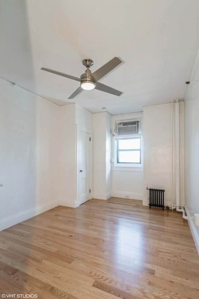 Photo - 16 Symphony Rd