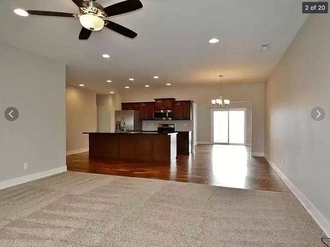 Building Photo - Rent: $1950 - 3 Bed House