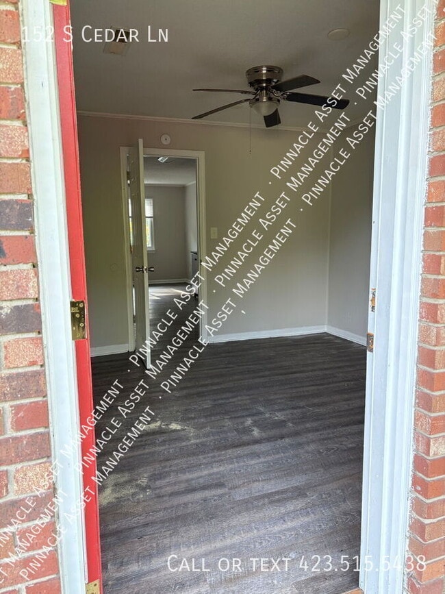 Photo - 152 S Cedar Ln