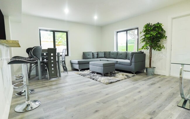 Photo - 13890 NW 5th Ave