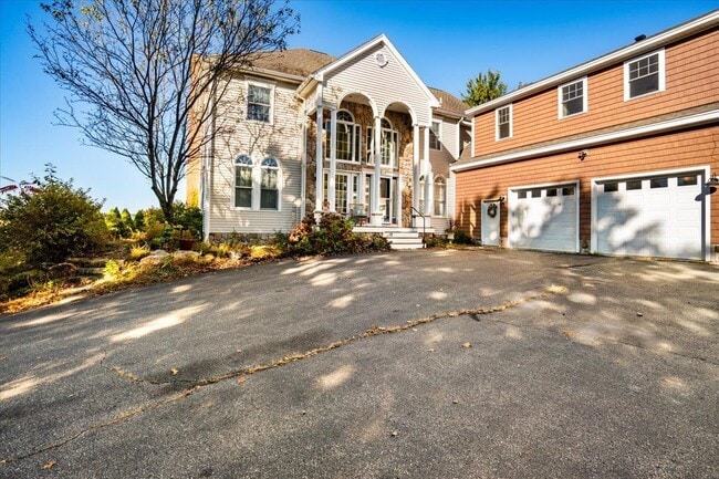 Photo - 61 Cortland Dr