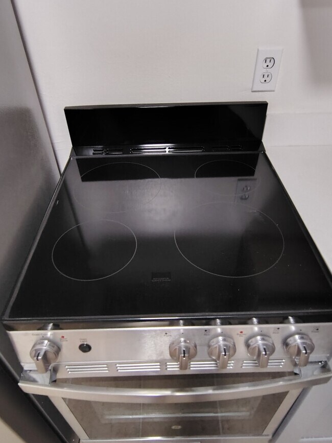 Photo - 2232 Channing Way