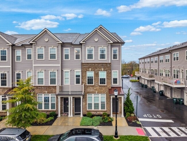 Photo - 105 Robeson St