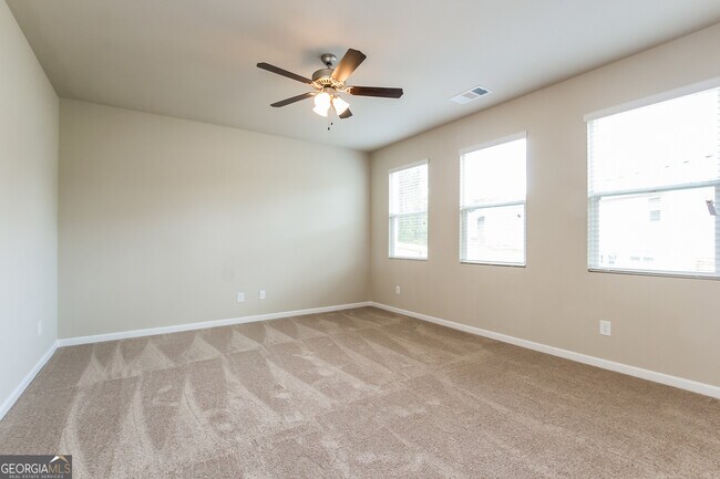 Photo - 118 Bradford Ct