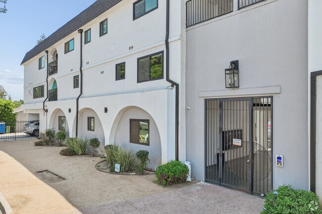 Woodman Apartments