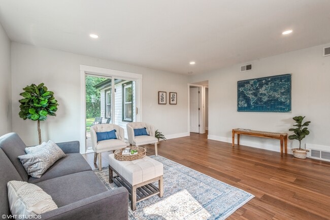 932 Hazel Ave