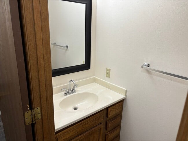 Photo - 2755-2761 Scarlet Oak Unidad 2757