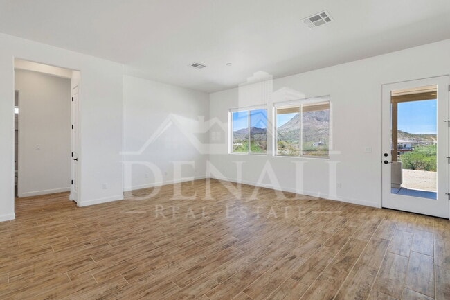 Photo - 48126 N Coyote Pass Rd
