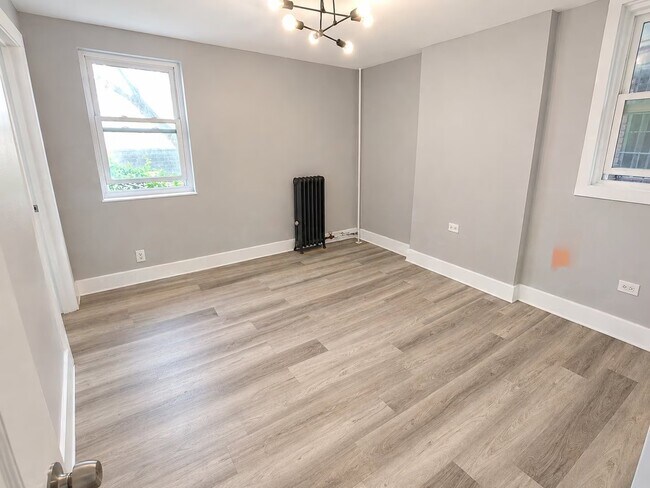 Photo - 168 Bloomfield Ave