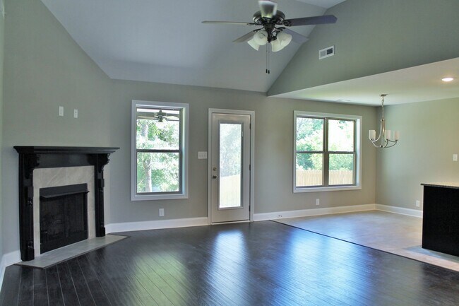 Photo - 257 Azalea Dr