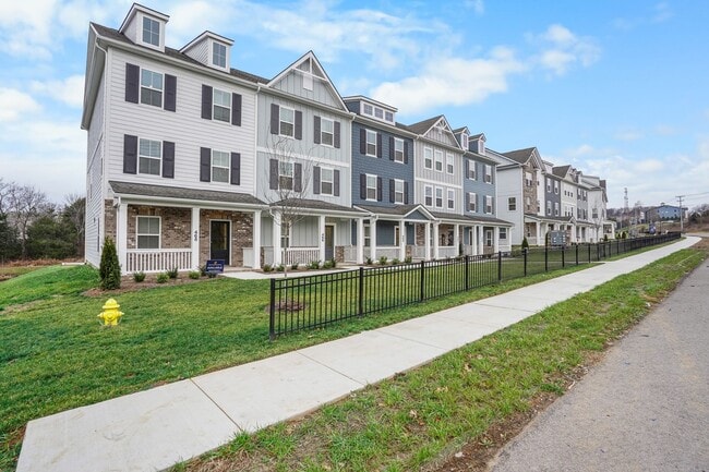 Photo - 464 Blair Rd