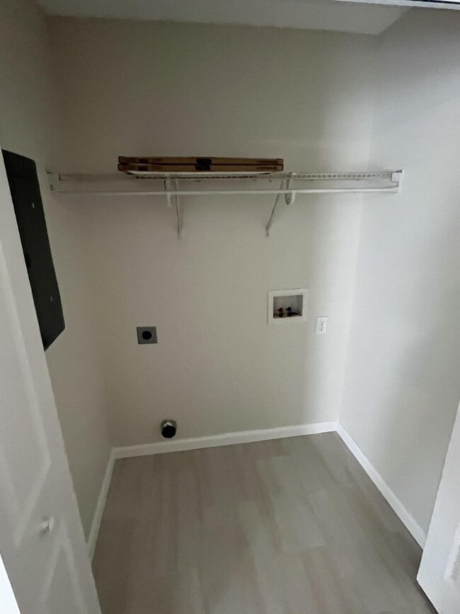 Photo - 19 Park Cir SE