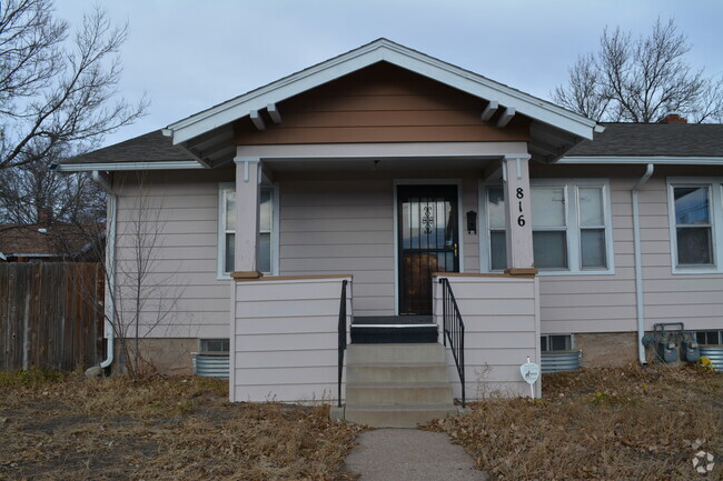 Building Photo - 816 W 31st St Rental