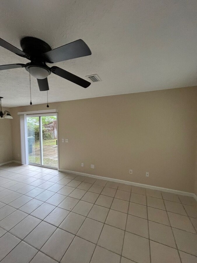 Photo - 1305 County Rd 390