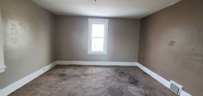 478.5 W Cambridge St