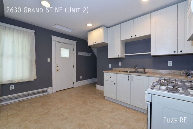2630 Grand St NE