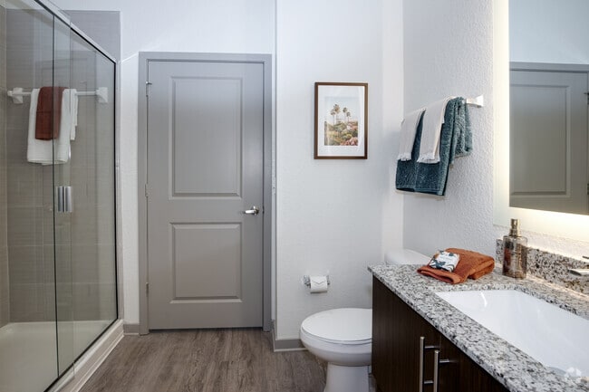 1BR, 1BA, - 638SF