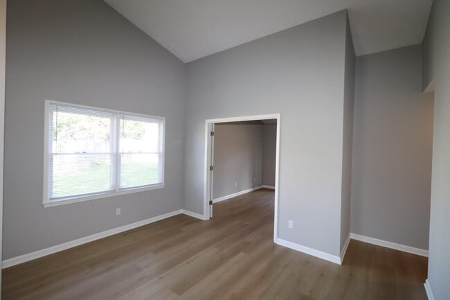 Photo - 208 Mariwood Ct