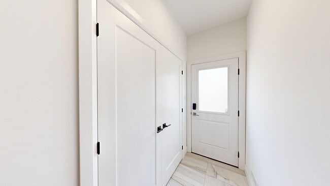 Photo - For Lease – Modern 3 Bedroom, 2 Bathroom Upper Unit Unit A ( Upper )