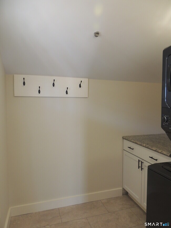 Photo - 56 Harrison Ave Unidad 2