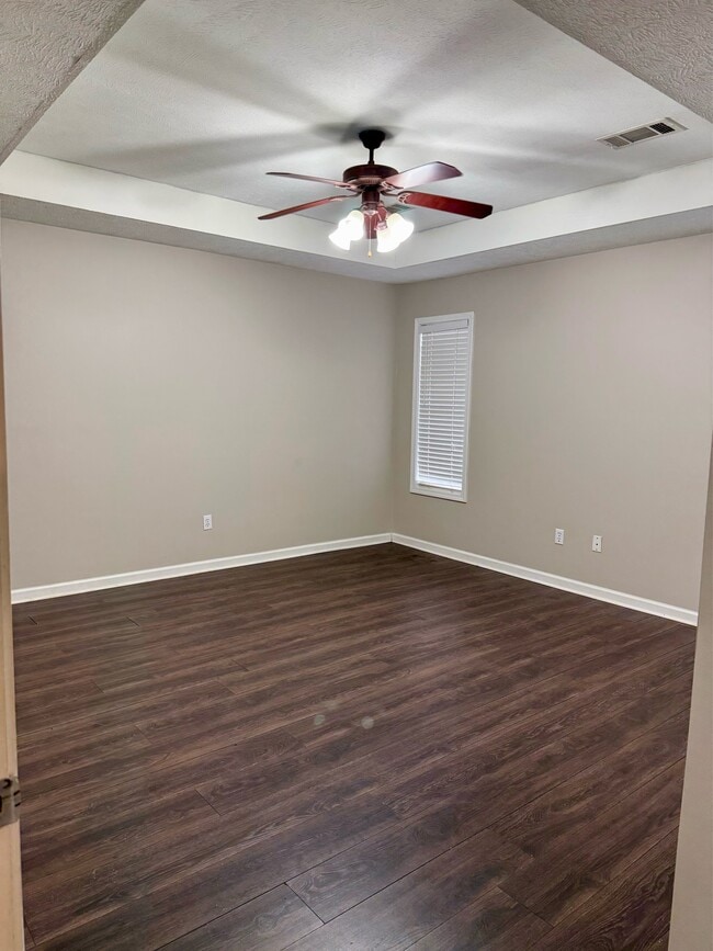 Photo - 108 Gardenview Dr