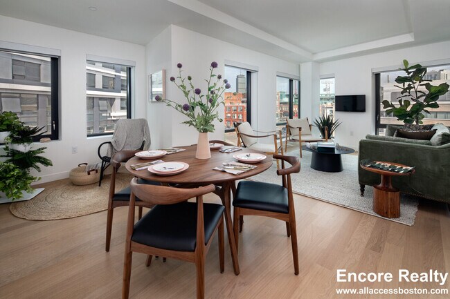 Photo - 771 Beacon St St Unidad B2-1305