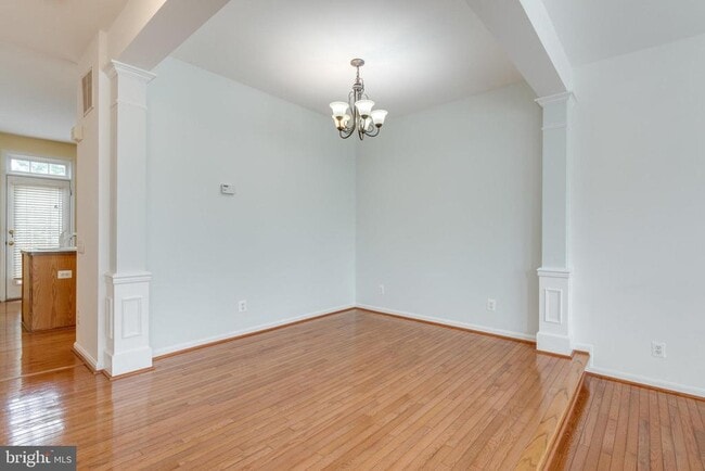 Photo - 43794 Virginia Manor Terrace