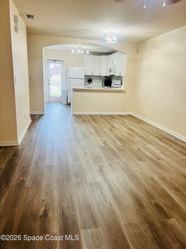 Photo - 1145 Luminary Cir